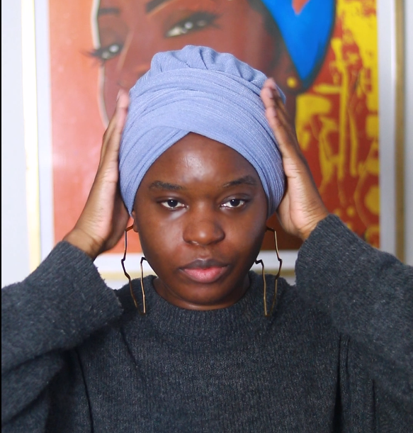 Bonnet/Turban ajustable bleu clair doublé en satin "Lia" - Taille standard