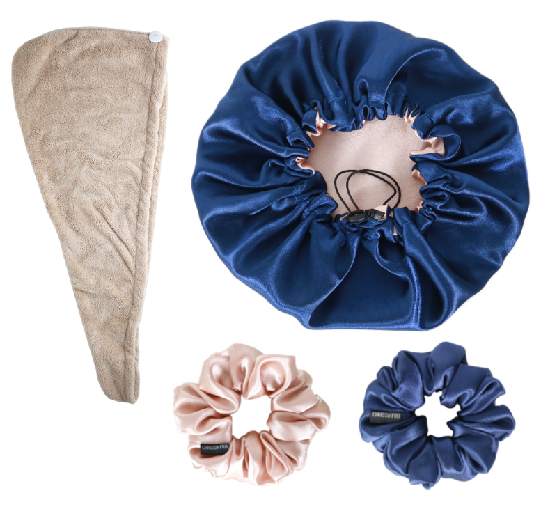 PACK CHLOE | Bonnet en satin réversible + 2 chouchous en satin | Bleu/Rose doré